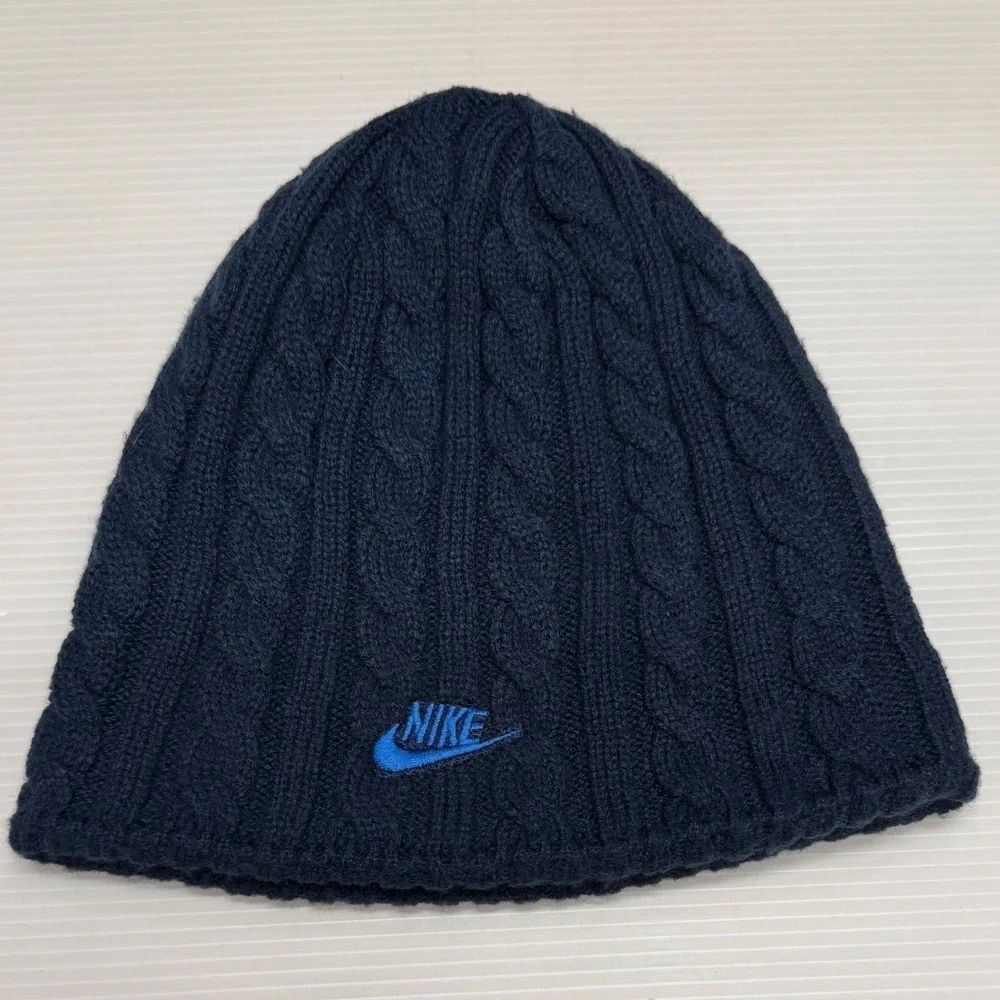 Nike item excellent